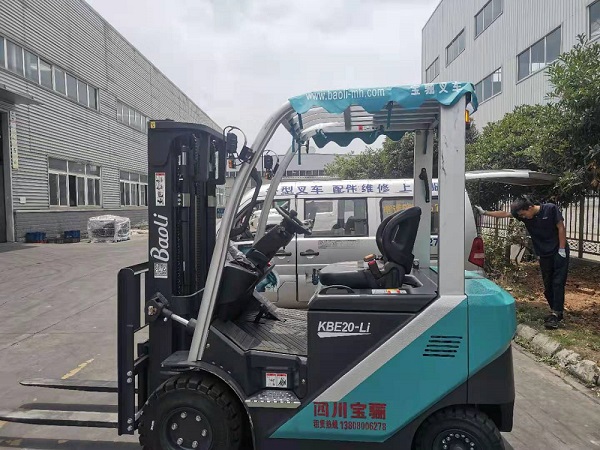 寶驪提醒您，記得對四川叉車進行定期檢查！